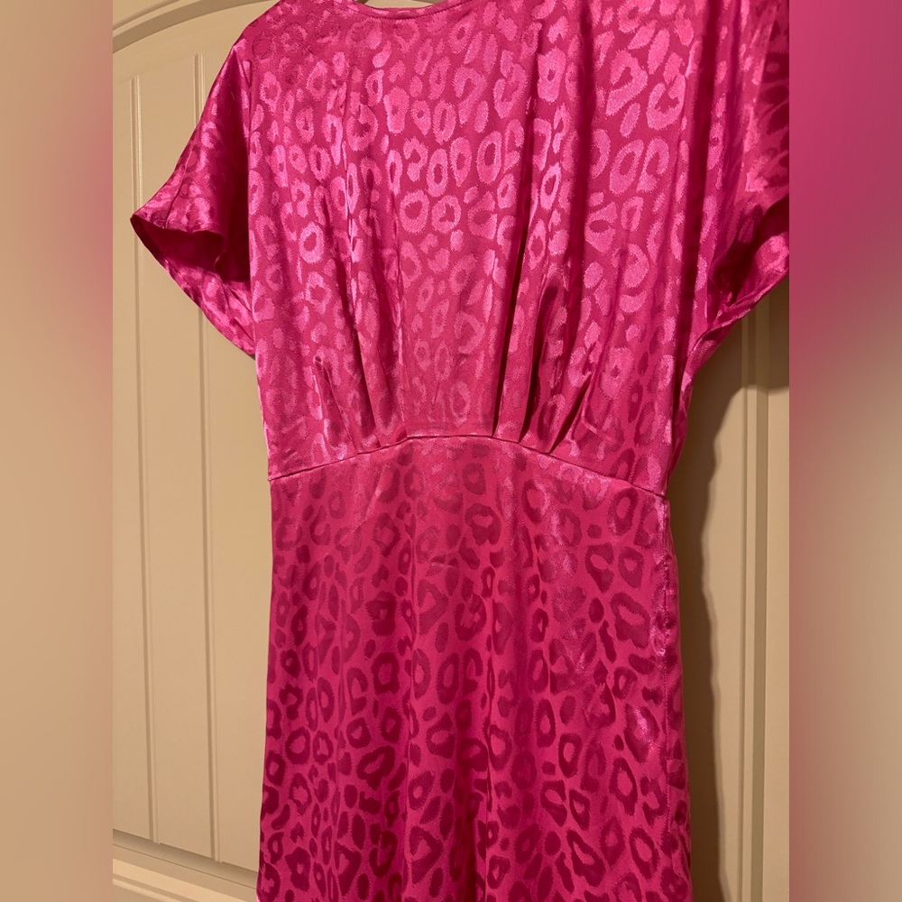 NWT VICI Carie Leopard Jacquard Maxi Dress | Medium | Pink - Picture 8 of 11